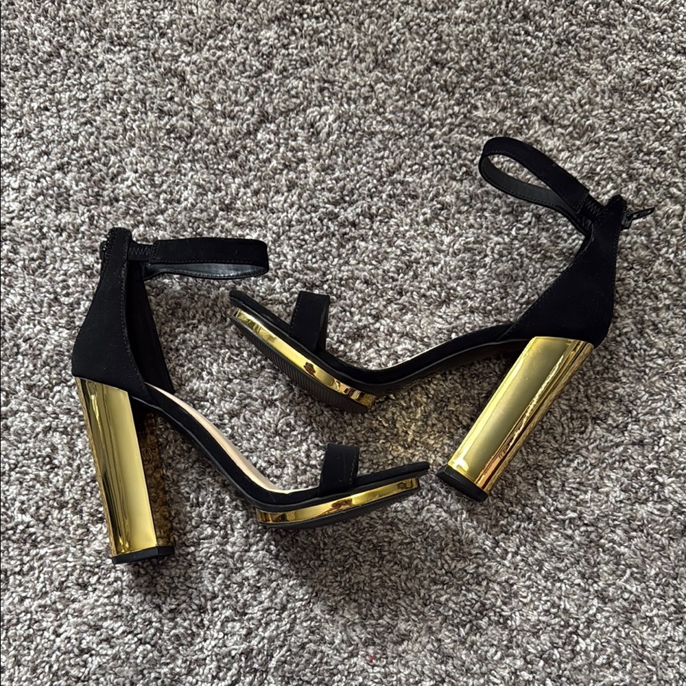 Elegant Black and Gold Women's Heels